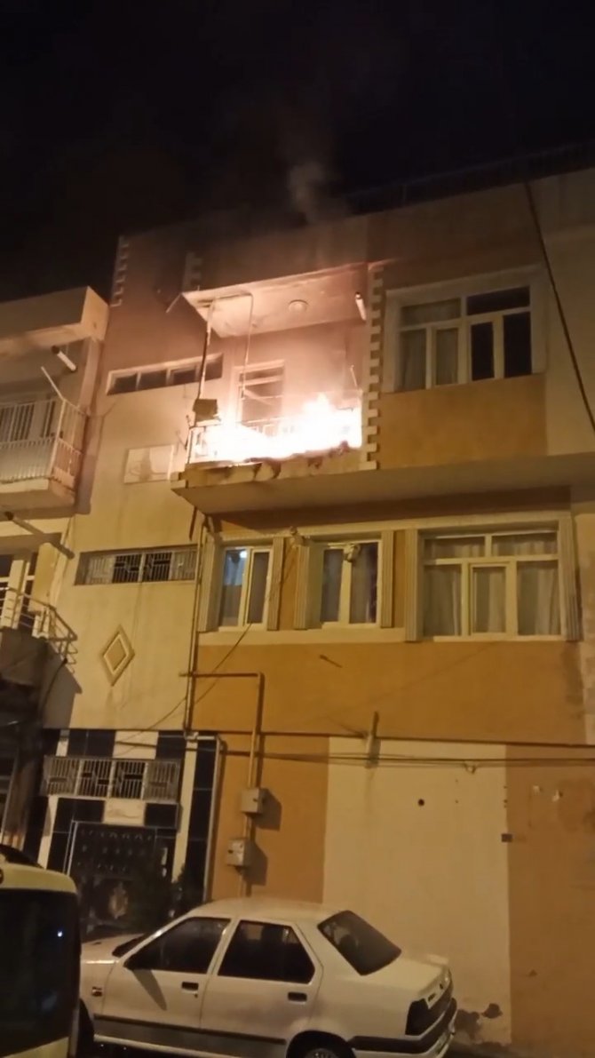 İkamet yangını paniğe neden oldu