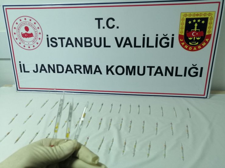 Jandarma operasyonunda 45 tüp kobra zehri ele geçirildi