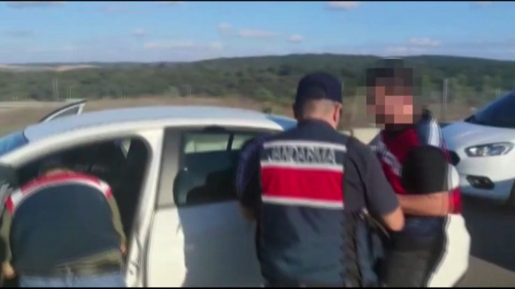 Jandarma operasyonunda 45 tüp kobra zehri ele geçirildi