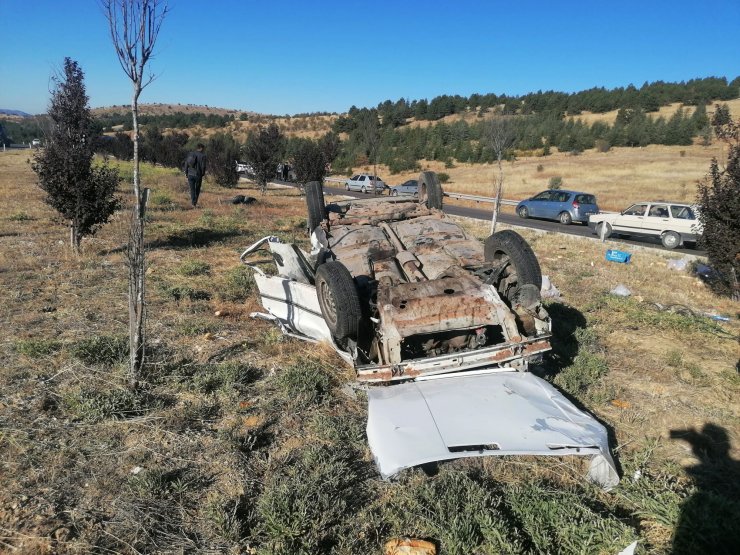 Otomobil takla attı; 2 yaşındaki Bülent öldü, anne ve babası yaralı