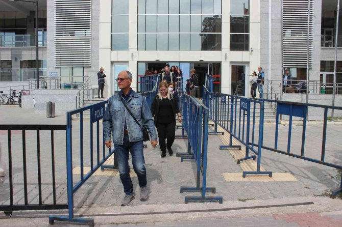 Bıçaklanarak öldürülen İlknur Gökay Tuncel'in 2. duruşması yapıldı