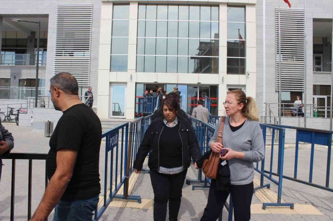 Bıçaklanarak öldürülen İlknur Gökay Tuncel'in 2. duruşması yapıldı