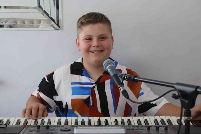 İşte Türkiye'nin konuştuğu o çocuk: Fevzi Kaan Türker