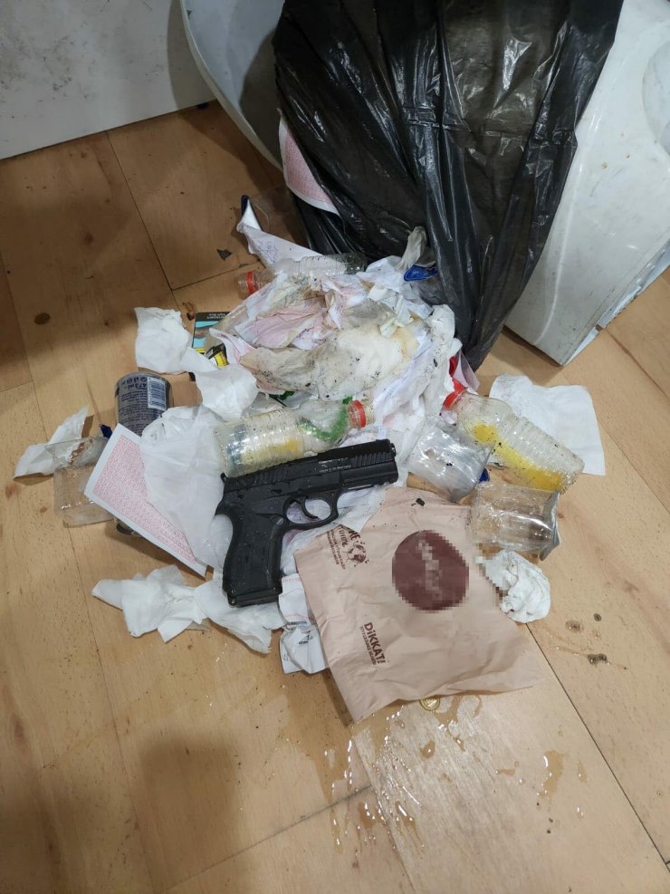 İzmir'de kumar operasyonu: 123 kişiye 223 bin TL para cezası kesildi