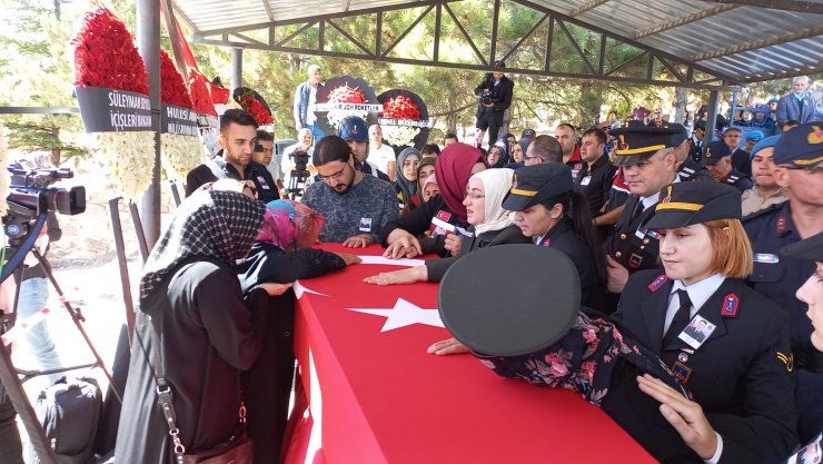 Kaza şehidi uzman çavuş Osman Özsoy, son yolculuğuna uğurlandı