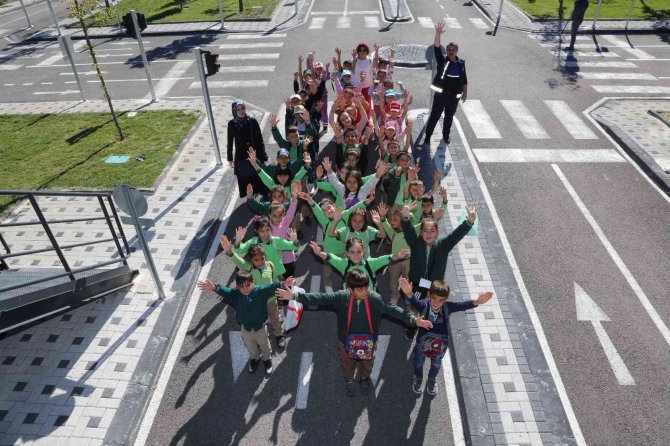 Meram'da "MEGA" yeni dönem eğitimleri başladı