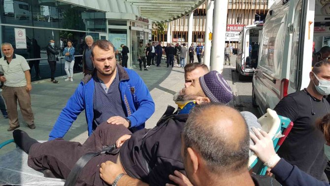 Karabük’te iki otomobil çarpıştı: 1 ölü, 2'si bebek 6 yaralı