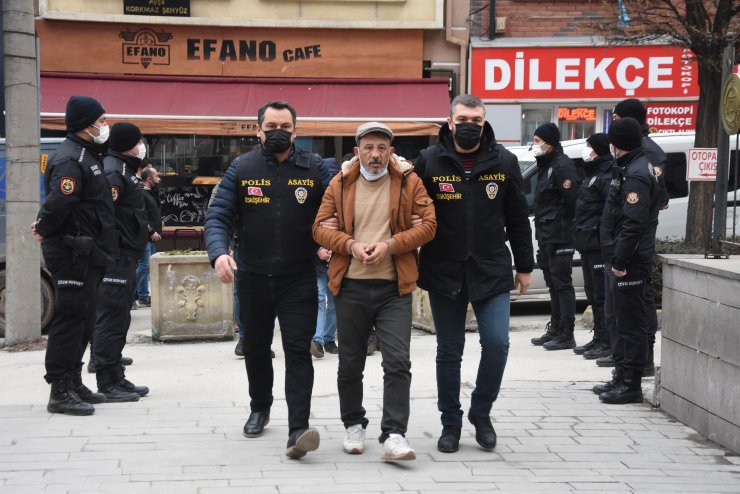 Tartıştıığ kahvehane işletmecisini öldüren sanığa haksız tahrik indirimi