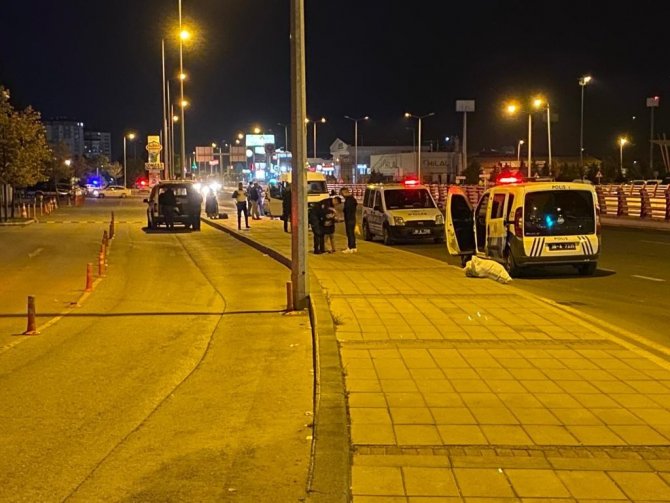 Unutulan valiz polis ekiplerini harekete geçirdi