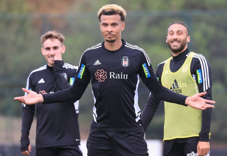 Beşiktaş'ta derbi hazırlıkları sürüyor