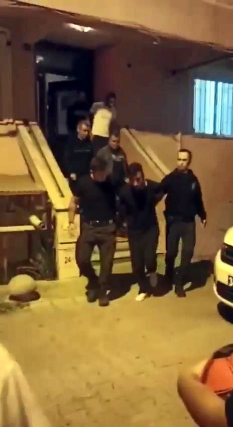 Girdiği binanın ikinci katından atlayan şüpheli yakalandı