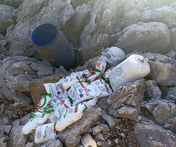 Terör örgütüne ait 3 ayrı noktada malzeme ele geçirildi