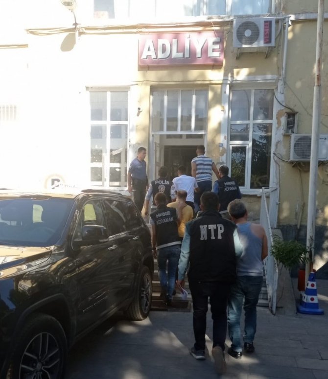 Uyuşturucu operasyonunda 2 şahıs tutuklandı