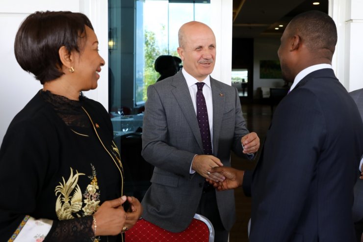 YÖK Başkanı Özvar: Üniversitelerimizde 50 binden fazla Afrikalı öğrenci var