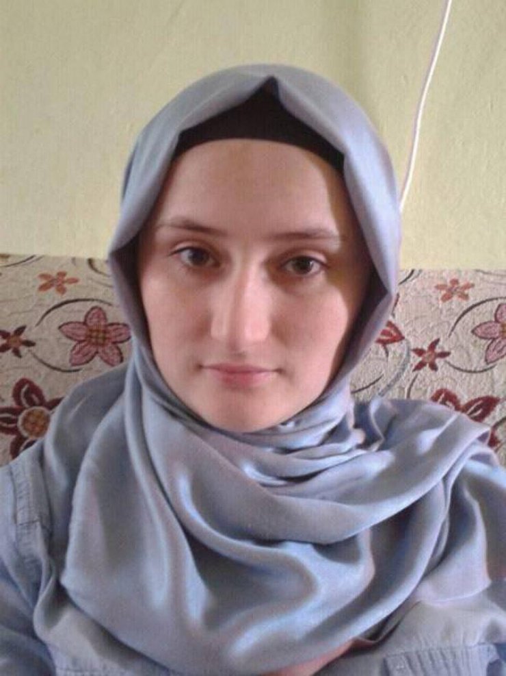 Sokakta yürürken üzerine bahçe duvarı devrilen Pınar, hayatını kaybetti