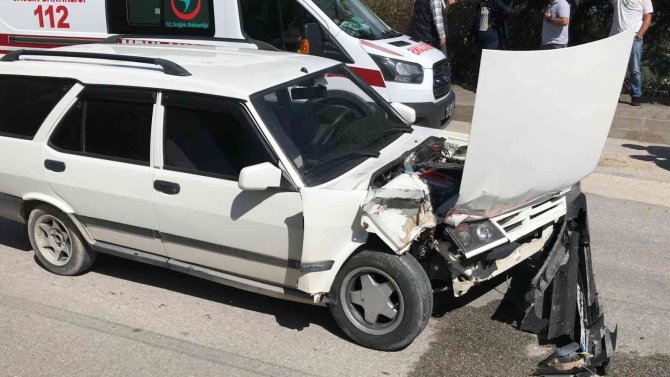 Yaşanan trafik kazasında 1 kişi yaralandı