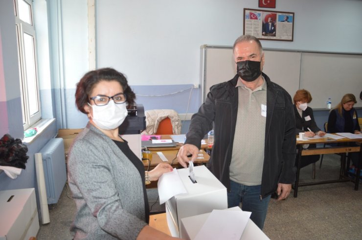 Türkiye'de 22 ilde oy kullanılacak