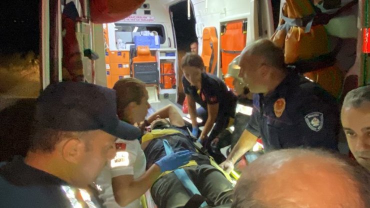 Arkadaşlarıyla birlikte alkol alırken 50 metrelik uçuruma yuvarlandı