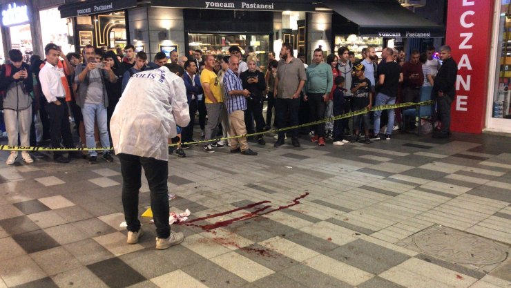 Biri seken kurşunla 2 kişinin vurulduğu saldırıda yeni görüntüler ortaya çıktı