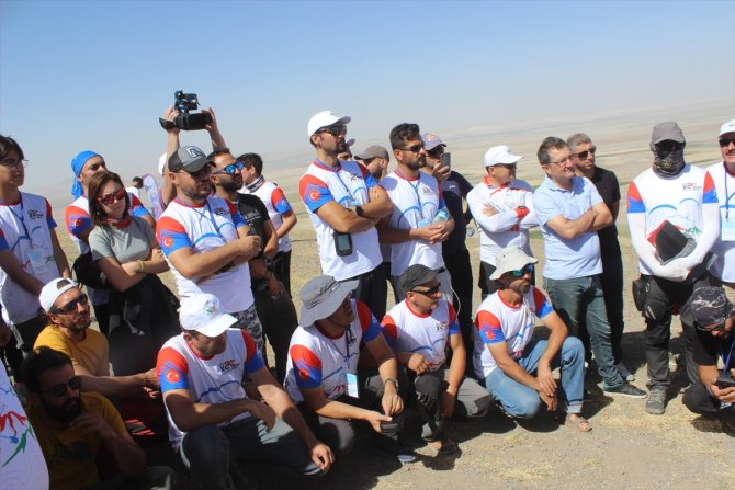 Yamaç paraşütü yarışması başladı