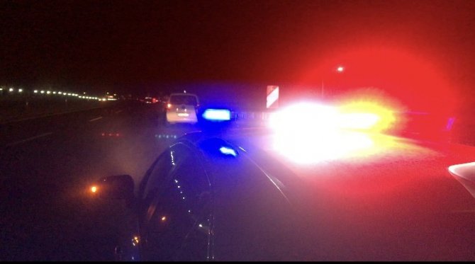 Otomobil huzur evinin duvarına çarptı: 5 yaralı