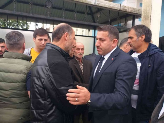 Trafik kazasında hayatını kaybetmişlerdi, karı-koca son yolculuğuna uğurlandı