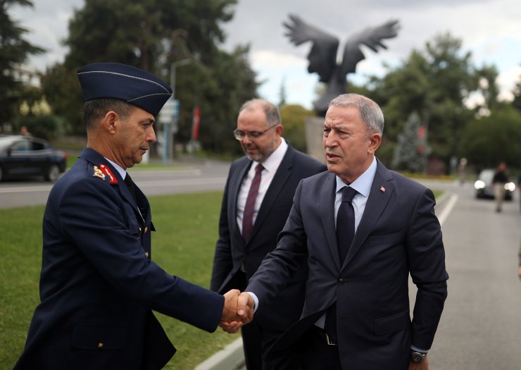 Bakan Akar: Ne arazide ne masada geri adım atmak yok