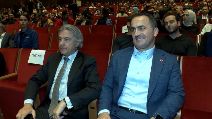 Cumhurbaşkanlığı Sözcüsü İbrahim Kalın festivalde konser verdi