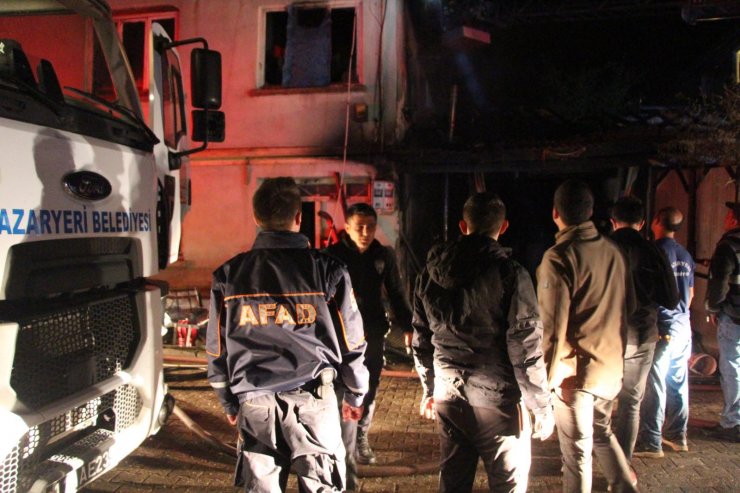 İş yeri yangını eve sıçradı; onlarca tavuk telef oldu