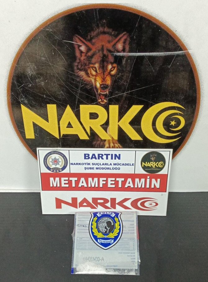 Şüpheli araçlarda uyuşturucu bulundu