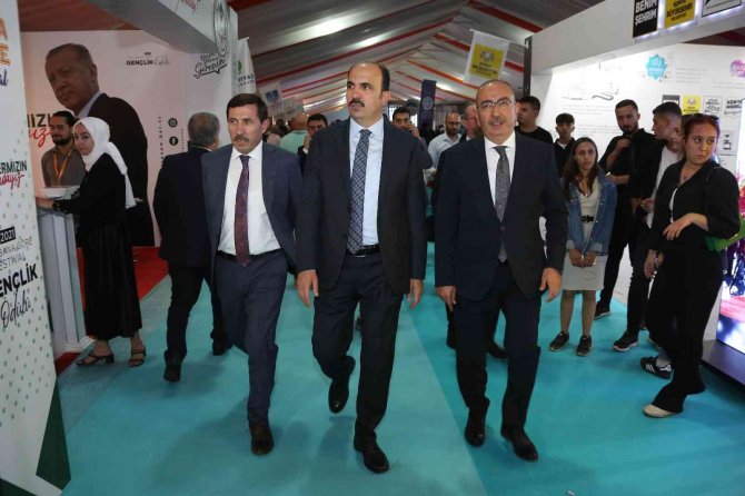 Türkiye’nin örnek projesi MEGA “Tam Bana Göre Gençlik Festivali’nde