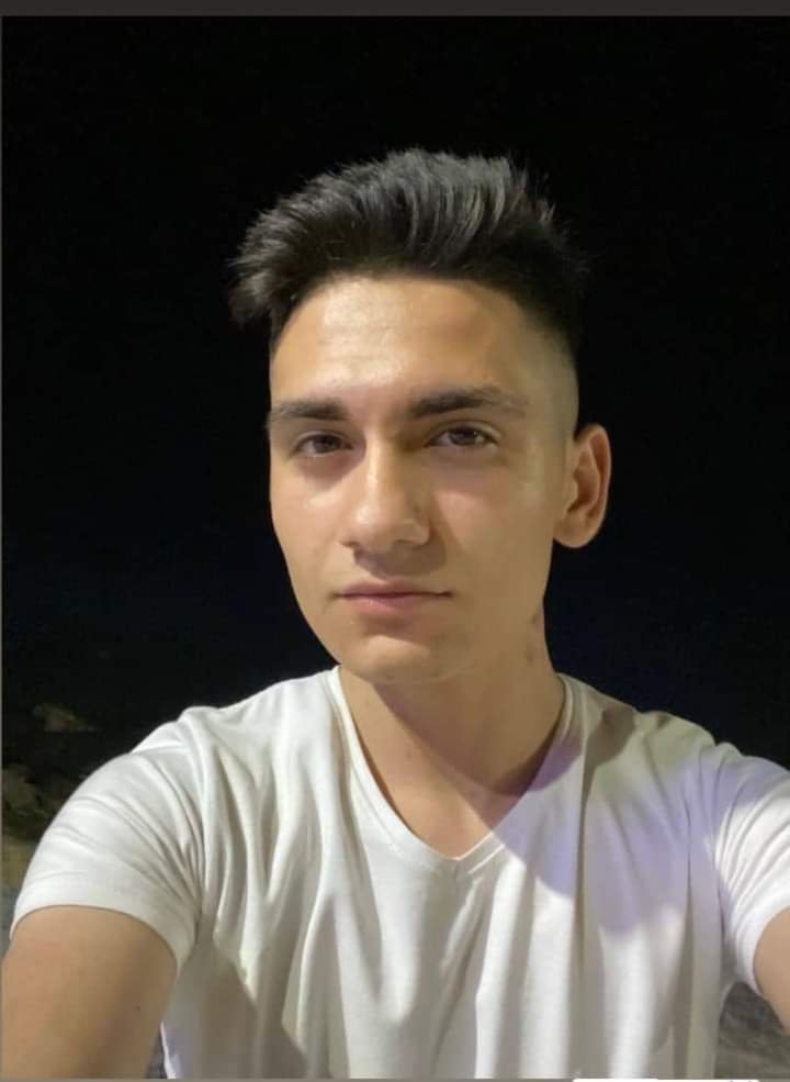 Araç kayalıklara uçtu: 1 ölü, 3 yaralı