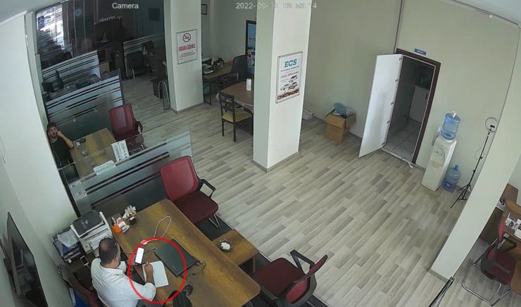 Patronunun güveni kazanıp 1,5 milyon TL ile kaçtı