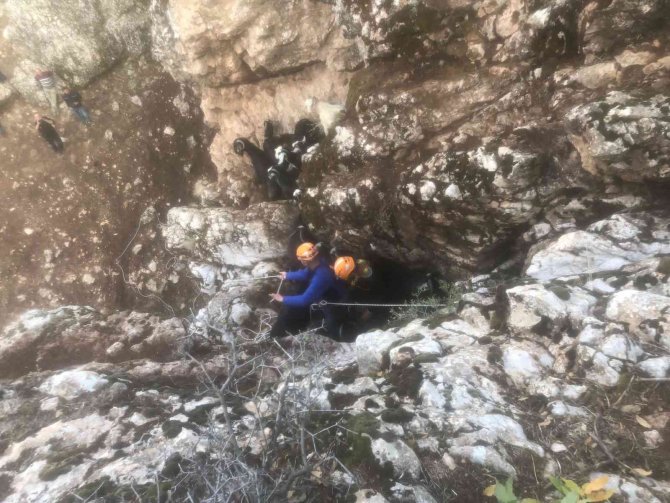 Konya'da mahsur kalanları AFAD ekipleri kurtardı