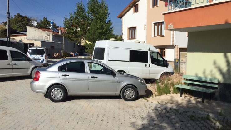 Konya'da çapa yapan çiftçi buldu! Tam 60 yıllık