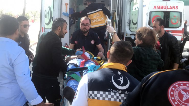 16 yaşındaki liseli kız, evde karnından bıçaklanmış bulundu