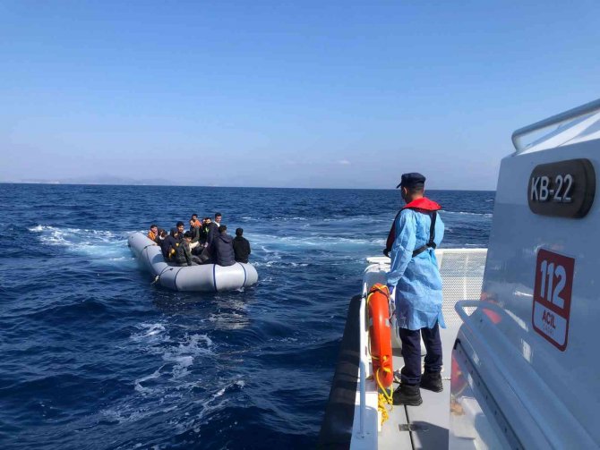 48 düzensiz göçmen kurtarıldı