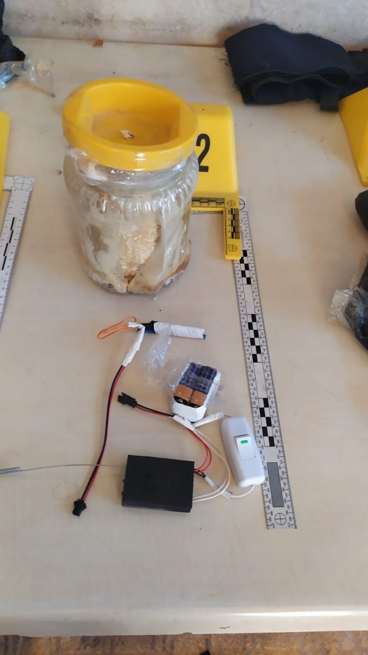 Afrin'de canlı bomba saldırısı önlendi