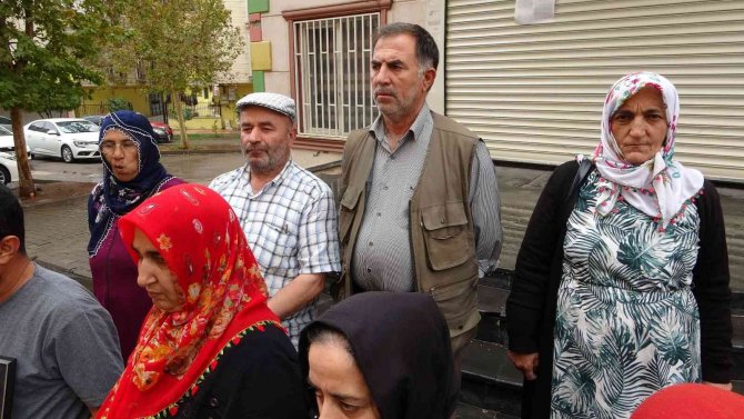 Evlat hasretiyle kansere yakalanan baba hayatını kaybetti, evlat nöbeti çadırındakiler yasa boğuldu