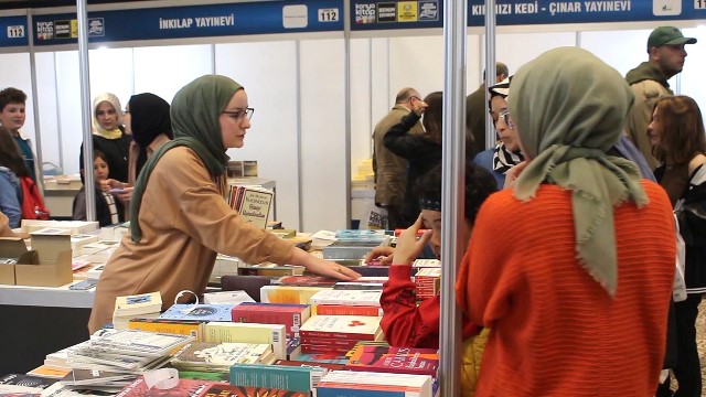 kitap-fuari-2.jpg