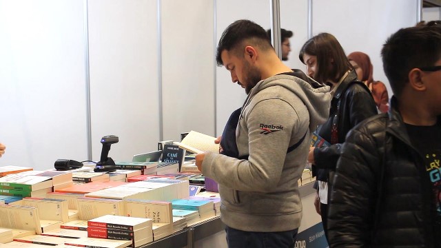 kitap-fuari-4.jpg