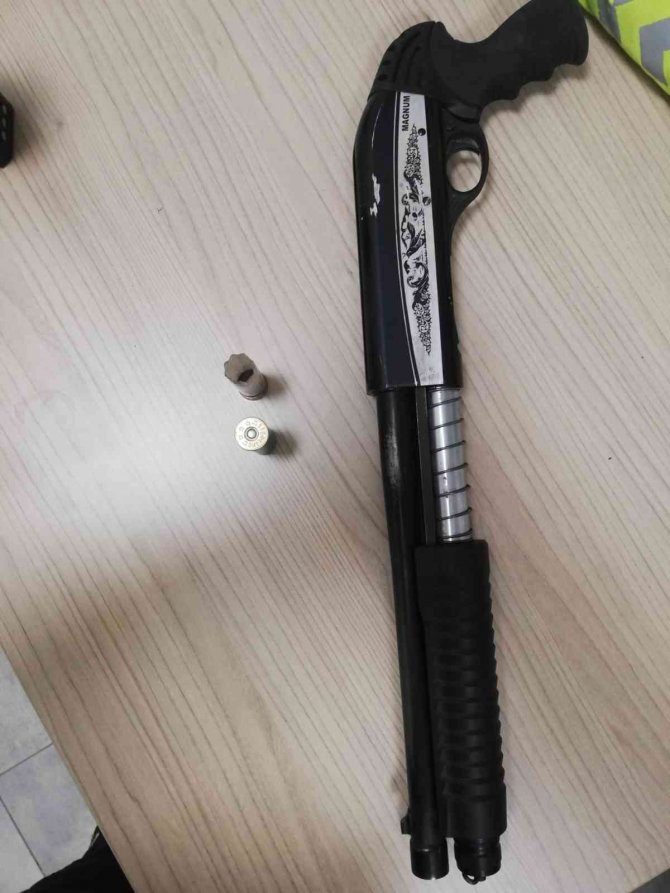 Konya’da araç içerisinden havaya ateş açtı!