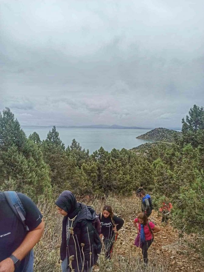 Konyalı doğaseverlerden şehit madencilerin ailelerine: “Acınız acımızdır"