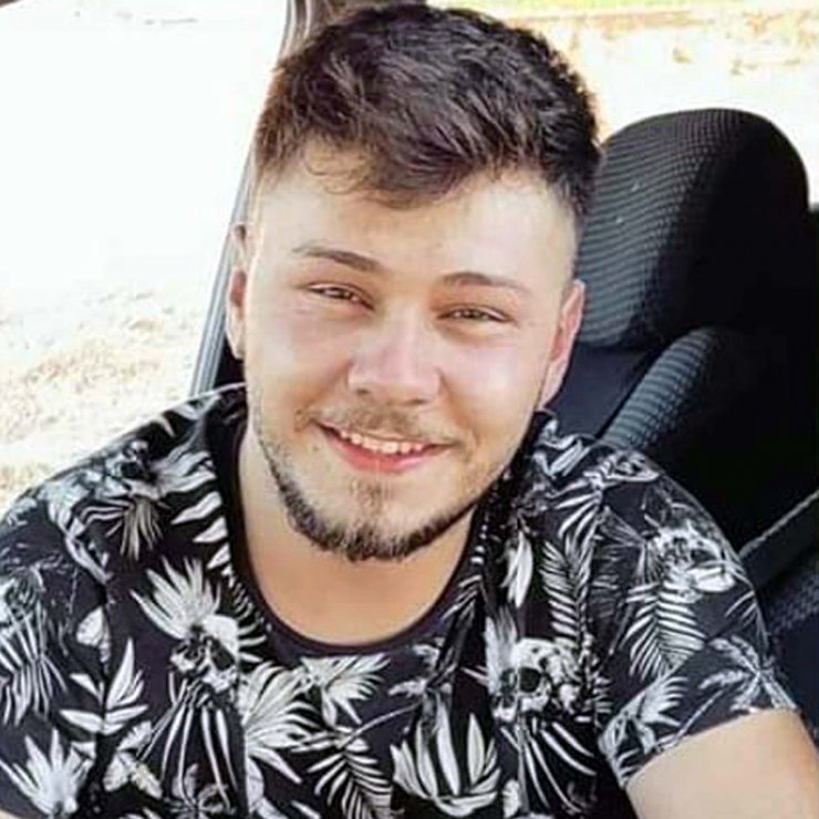 Gençler kaza yaptı: Yunus Emre ve Berkay öldü, 2 arkadaşları yaralı