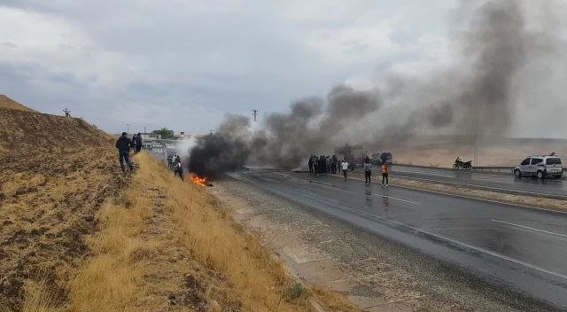 Devrilen TIR'ın kupa kısmı alev aldı