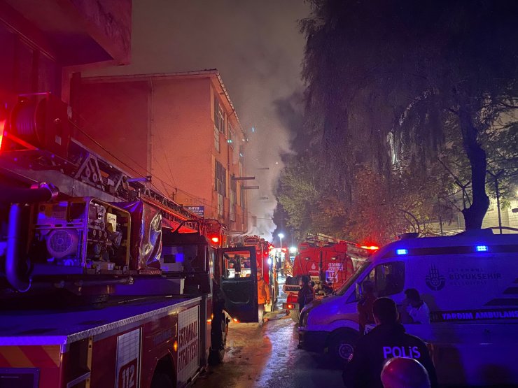 5 katlı karton bardak imalathanesinde yangın