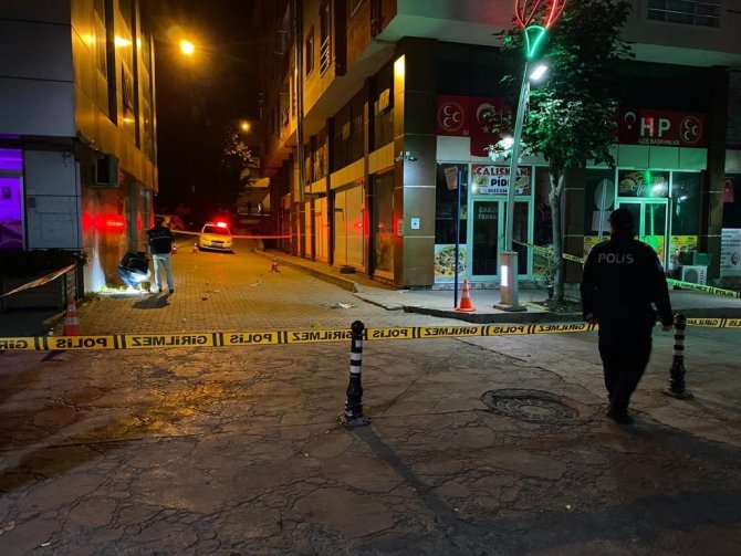 Muhtar, babasını vuran şahsı öldürdü