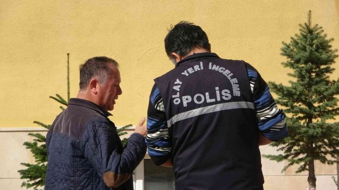 Okulun çatısından düşen inşaat ustası hayatını kaybetti