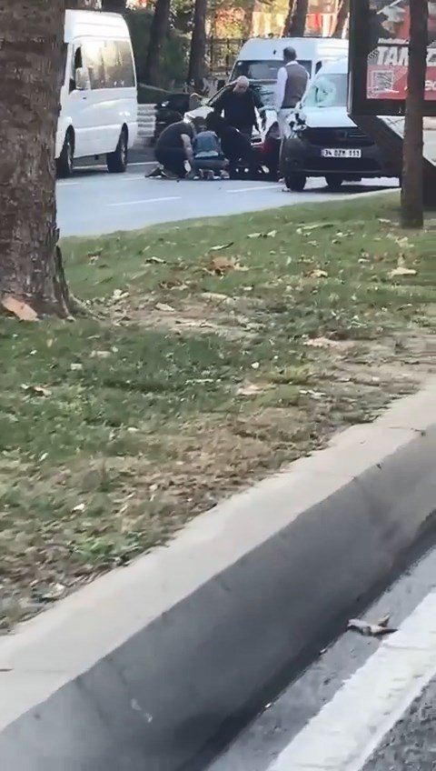 Yolun karşısına geçmek istedi, otomobilin çarptığı kadın hayatını kaybetti