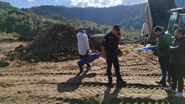 Akılalmaz kazada acı son: Üç çocuk babası şoförün kafası dampere sıkıştı